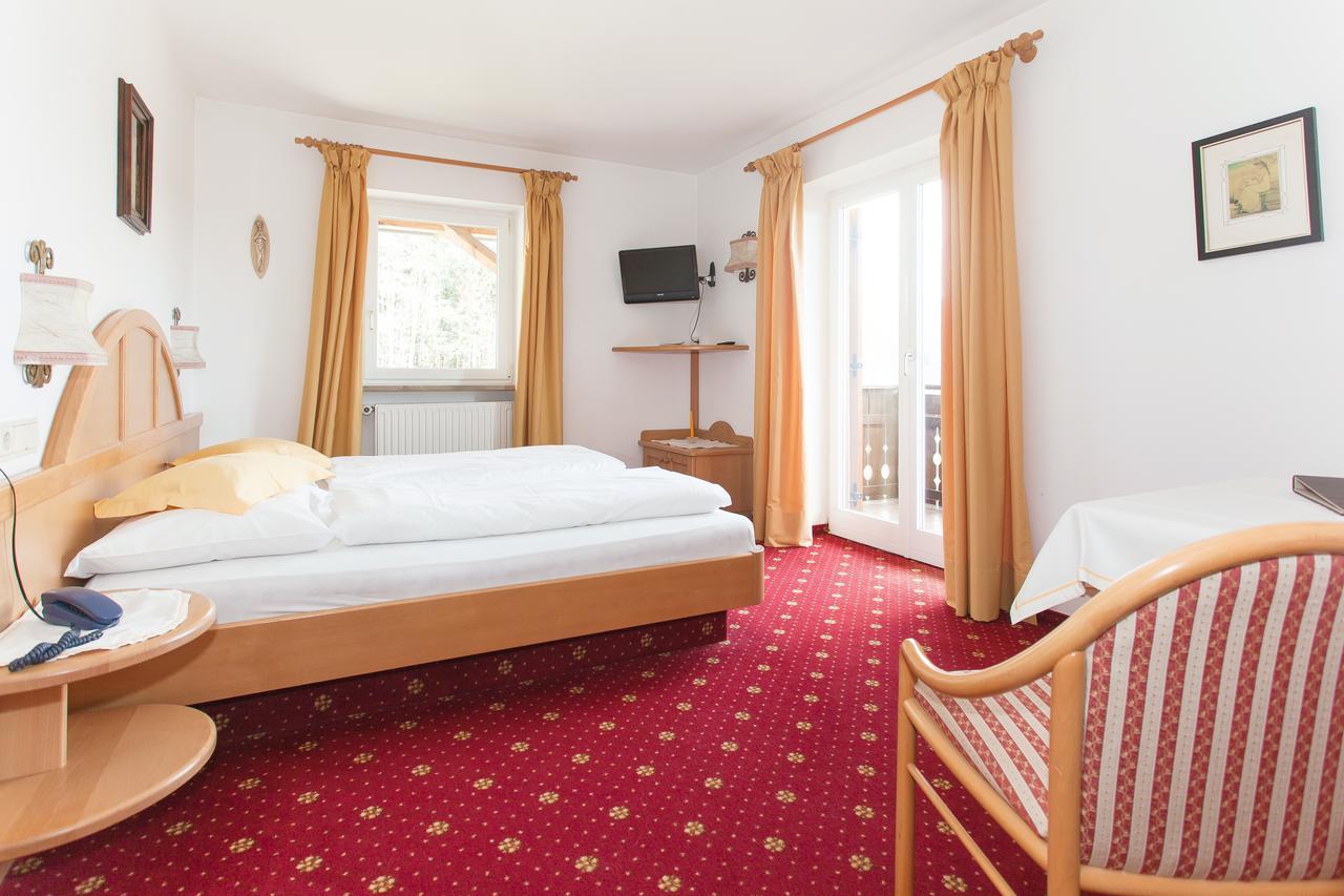 Hotel Lichtenstern โซปราบอลซาโน ห้อง รูปภาพ