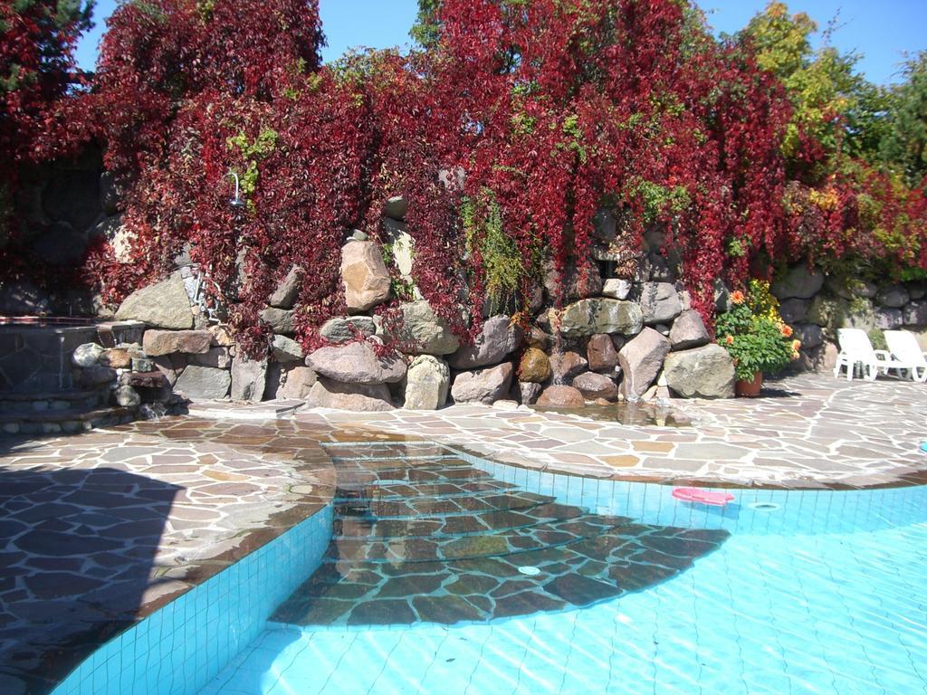 Hotel Lichtenstern โซปราบอลซาโน ภายนอก รูปภาพ