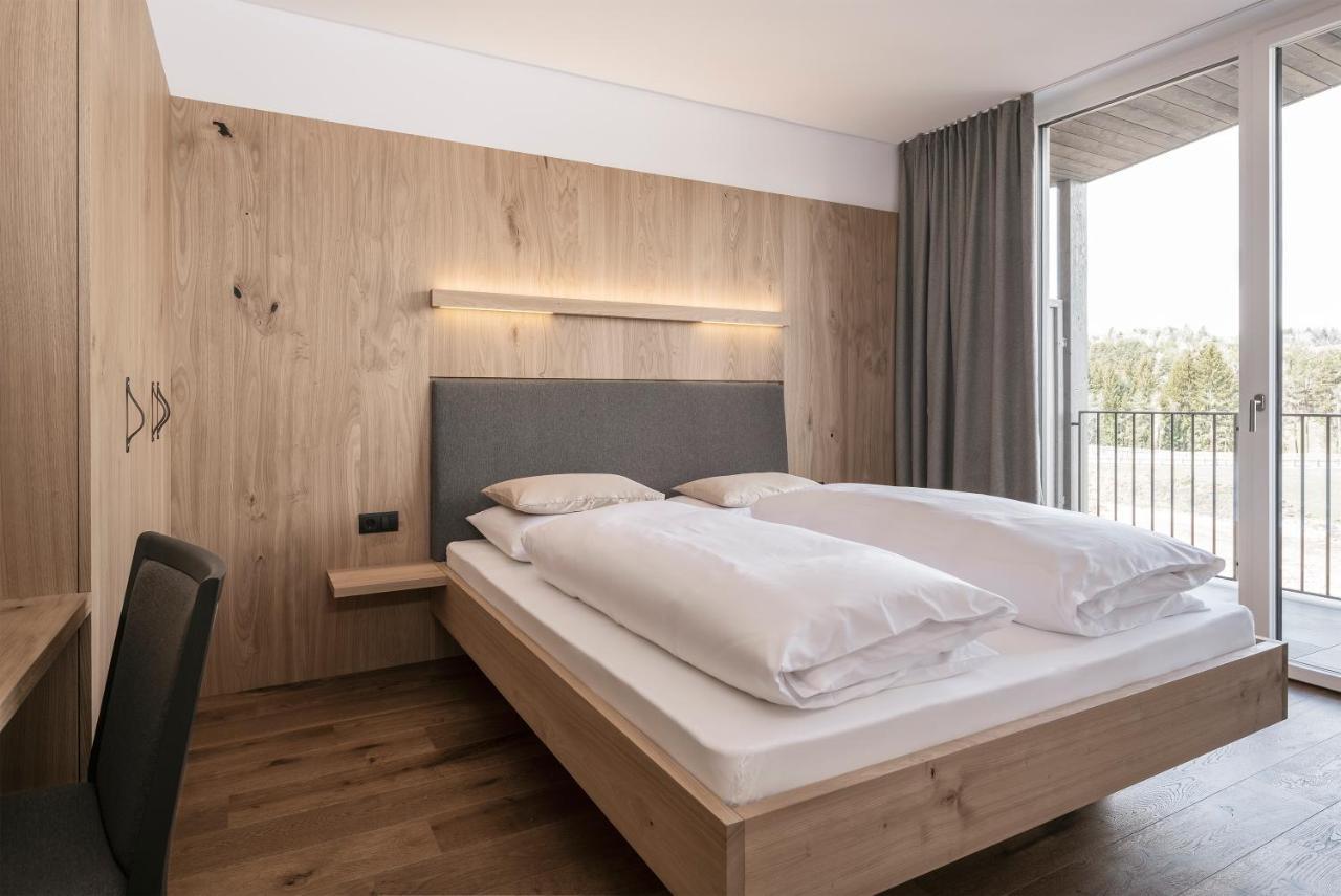 Hotel Lichtenstern โซปราบอลซาโน ภายนอก รูปภาพ